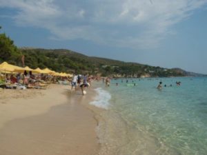 Makris Gialos Beach