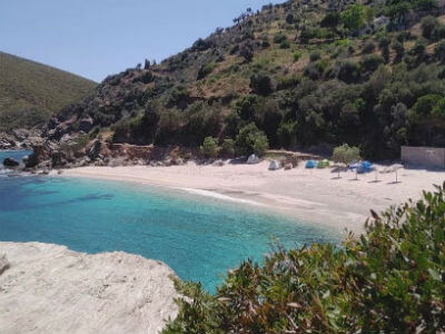 Kalamos Beach | Ios Beaches | Ios Greece | Best beaches in Greece | Manganari beach Ios | Ios Mylopotas beach | Yialos Beach | Koumbara Beach