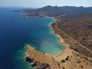Plakes beach | Ios Beaches | Ios Greece | Best beaches in Greece | Manganari beach Ios | Ios Mylopotas beach | Yialos Beach | Koumbara Beach