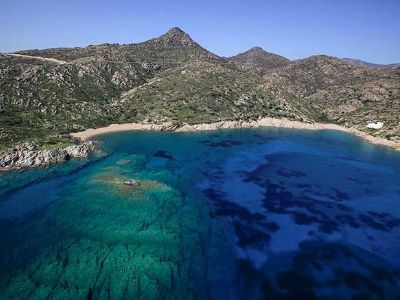 Tris Klisies beach | Ios Beaches | Ios Greece | Best beaches in Greece | Manganari beach Ios | Ios Mylopotas beach | Yialos Beach | Koumbara Beach