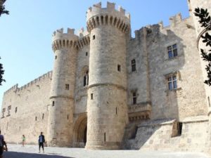 Aegean Castles | Palace of the Grand Master of the Knights - Παλάτι του Μεγάλου Μαγίστρου (Ρόδος) - Rhodes Island-Ρόδος-Isola di Rodi-罗得岛-ロードス島-Rodosz szigetén-Insel Rhodos-Wyspa Rodos-Ilha de Rodes-Insula Rhodos-Остров Родос-Родос-Родос-Rodos Adası-L'île de Rhodes-रोड्स द्वीप-Isla de Rodas