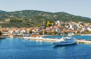 Skiathos | Skiathos beaches | Skiathos town | Skiathos nightlife | Koukounaries beach |